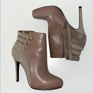 Guess Leather | Suede Ankle Bootie | Like New!